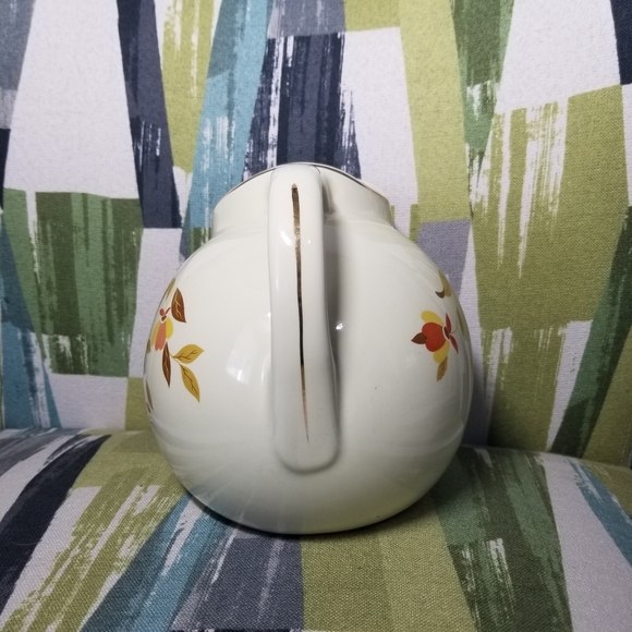 Vintage Hall’s Superior Mary Dunbar Jewel Tea Autumn Leaf Ball Pitcher - A - Picture 7 of 12